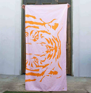 Pink Eye Of The Tiger Towel